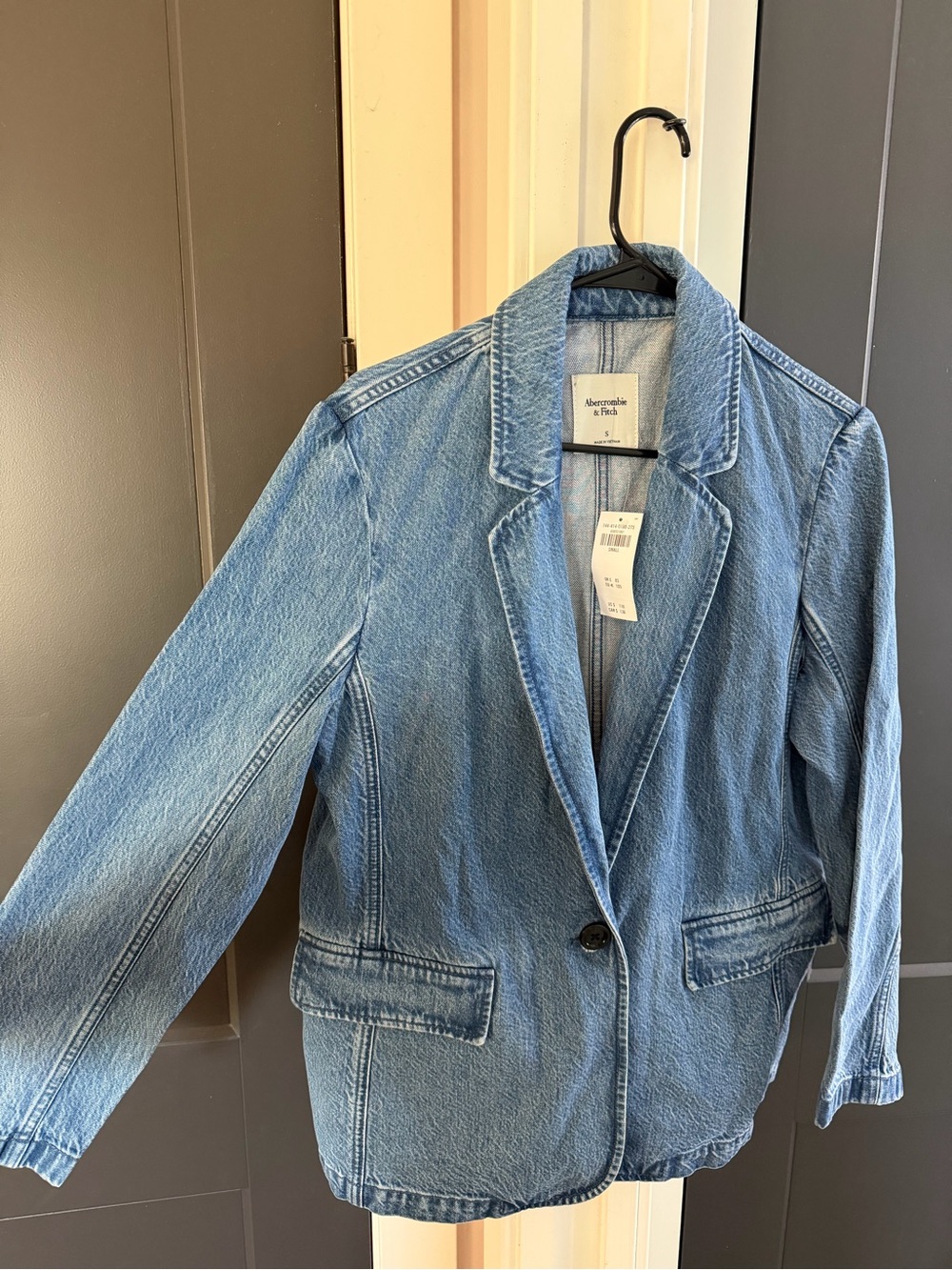 Abercrombie & Fitch Light Blue Denim Blazer